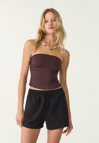 WITH ELASTICATED WAISTBAND - Kratke hlače - black