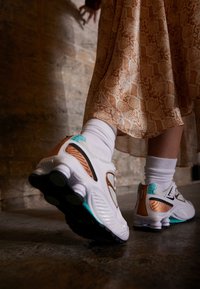 Nike Sportswear Sneakers - white