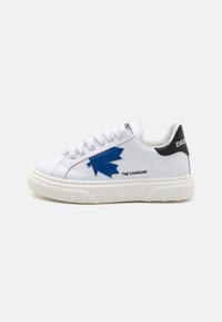 Dsquared2 Unisex Sneakers In Black 3