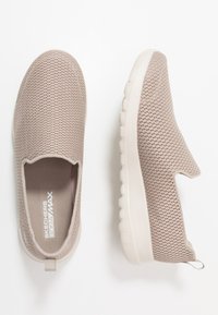 Skechers Performance GO WALK WALKING TRAINERS - Scarpe da camminata - taupe