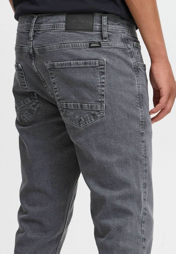 BHTwister fit - Jeans Tapered Fit3