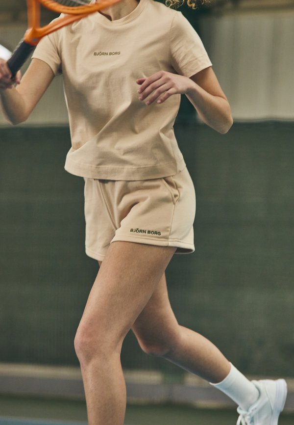 ESSENTIAL  - Sports shorts - frappe