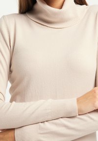 DreiMaster Sweter