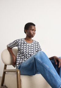 Marc Cain T-shirt print - offwhite