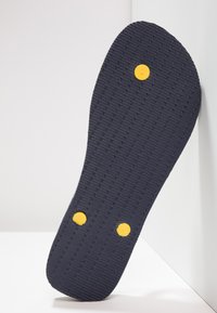 Havaianas BRASIL LOGO - Sapatos para piscina - navy blue/ citrus