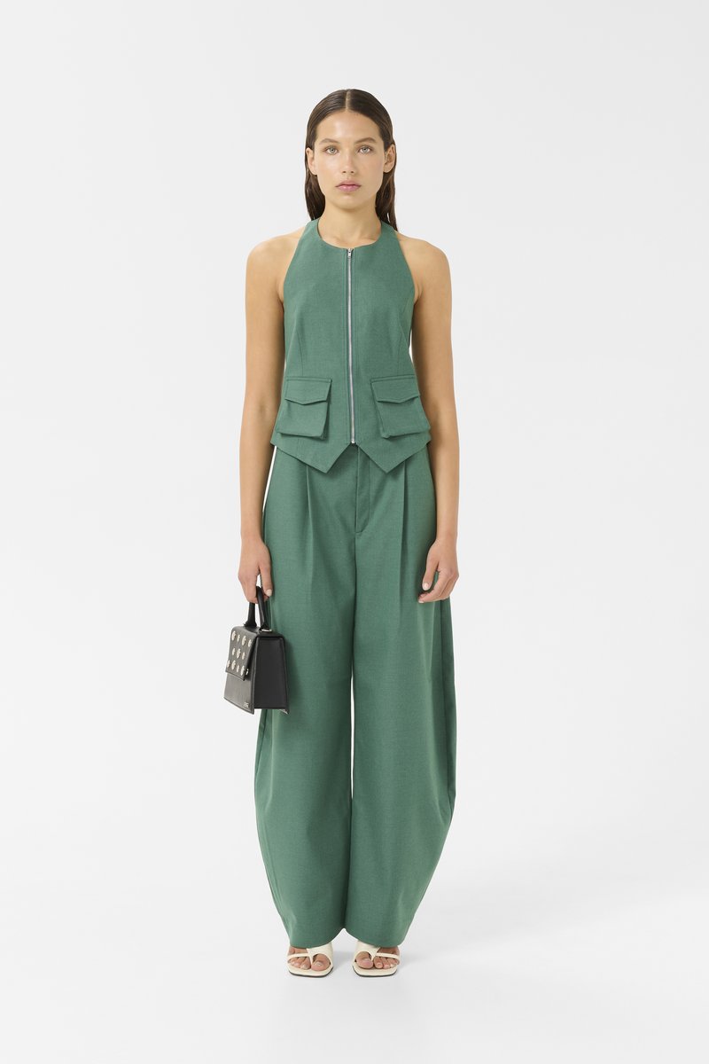 Gestuz CALLIA BARREL PANTS - Bukse - posy green melange