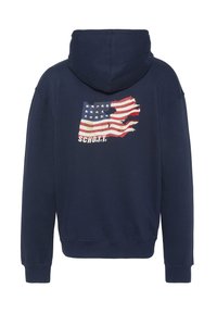 Felpa con cappuccio blu navy, caratterizzata da una grafica usurata della bandiera americana e la scritta "SCHOTT." sul retro. Materiale in misto cotone.