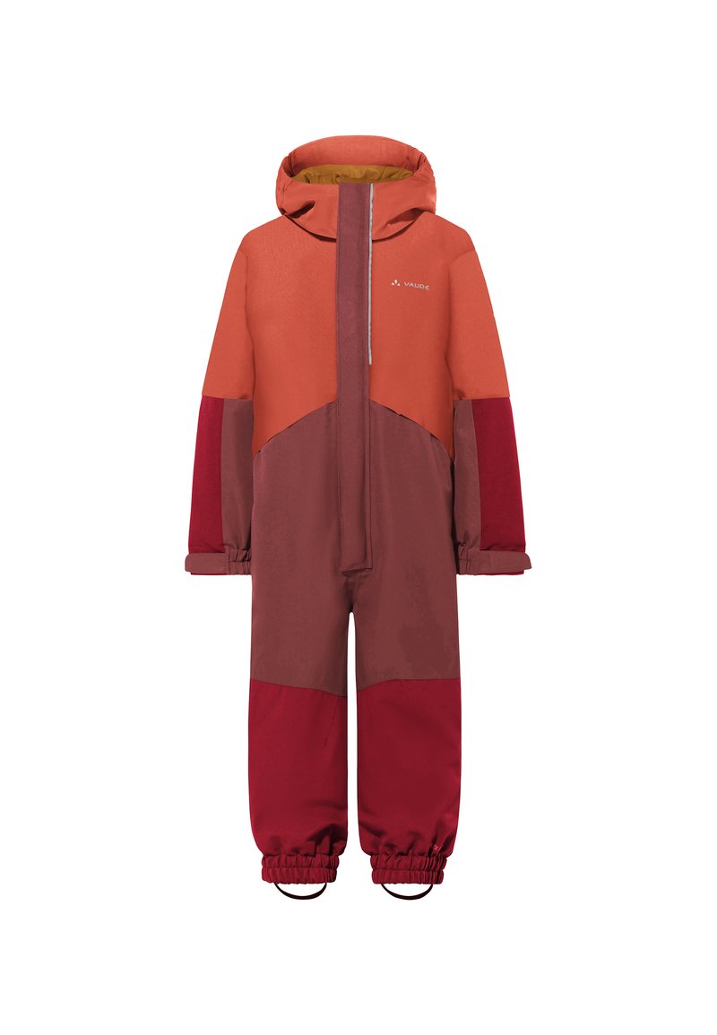 Rode en oranje geïsoleerde overall met een capuchon, voorzien van een ritsluiting, elastische manchetten en een patchworkontwerp met variërende tinten.