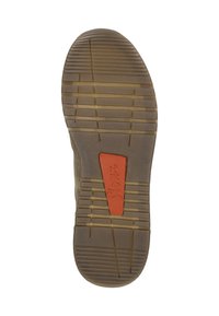 Die Schuhsohle besteht aus einem strapazierfähigen braunen Gummimaterial mit einer strukturierten Oberfläche, linienförmigen Rillen und einem auffälligen orangefarbenen Logoakzent.