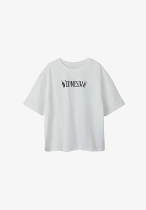 Weißes T-Shirt mit kurzen Ärmeln aus Baumwolle, das "WEDNESDAY" in fetten schwarzen Buchstaben auf der Brust zeigt. Rundhalsausschnitt, lockere Passform.