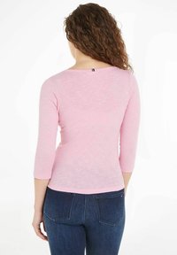Tommy Hilfiger 1985 SLIM SLUB OPEN - Maglietta a manica lunga - iconic pink