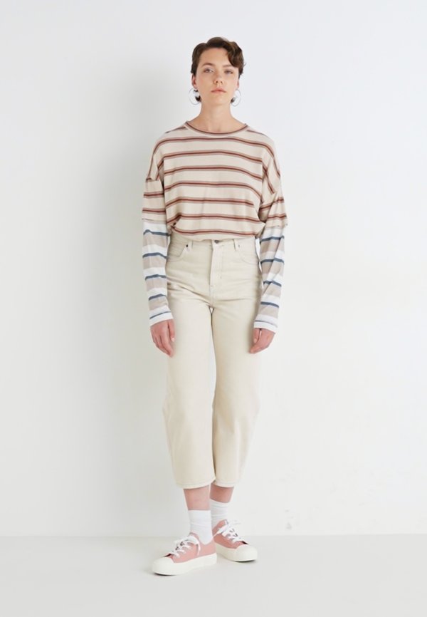 DEEP TRANCE DROPPED  - Straight leg jeans - cream2