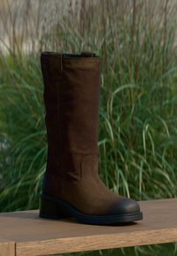 ANNELI - Csizmák - brown