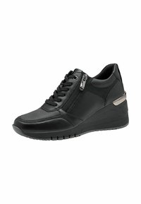 Sneaker neri con tacco a zeppa, realizzati in pelle liscia e texture, chiusura con lacci davanti e zip laterale per una vestibilità facile. Dettagli in metallo argentato.
