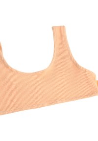 Ferskenfarget ribbet bralette med brede stropper, teksturert stoff og scoop-halsutskjæring. Minimalistisk design med en subtil stretch for komfort.