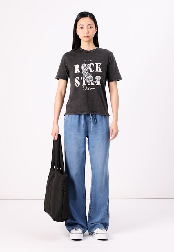 ONLLUCY TIGERS - Print T-shirt3