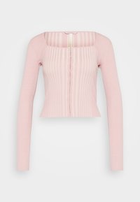 Cardigan cropped à manches longues en maille côtelée rose clair avec un décolleté carré et une fermeture à boutons texturée. Présente des rayures verticales et une coupe ajustée.