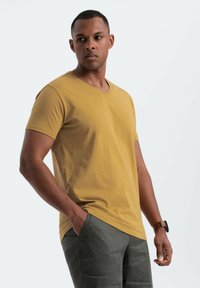 Ombre TSBS - Camiseta básica - mustard