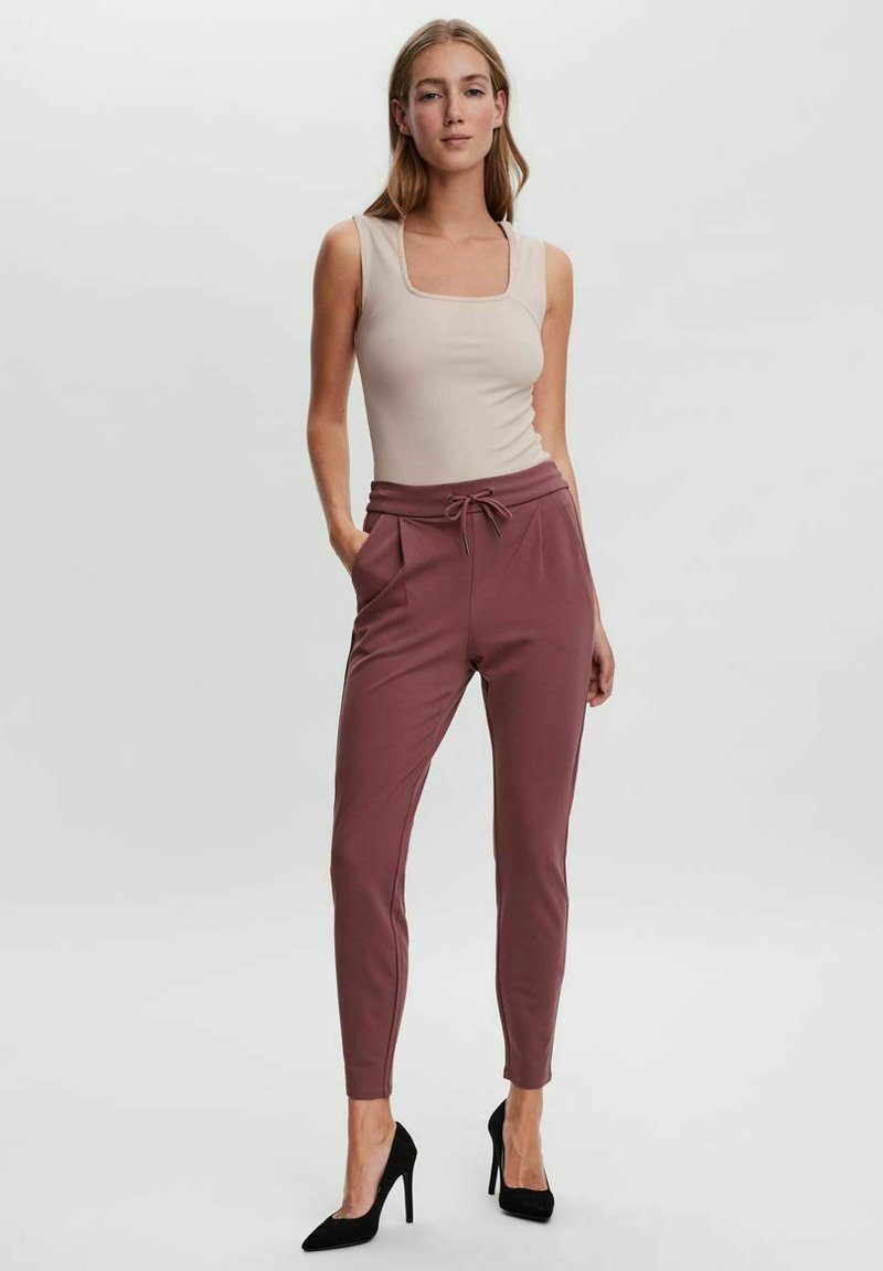 Vero Moda Trainingsbroek lila gemêleerd Vero Moda Trainingsbroek lila gemêleerd