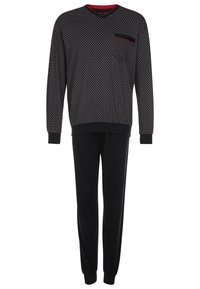 Dunkles Strick-Loungewear-Set mit einem V-Ausschnitt-Oberteil, das ein geometrisches Muster aufweist, langen Ärmeln und schwarzen Hosen mit elastischen Bündchen. Kleine Brusttasche in Rot.