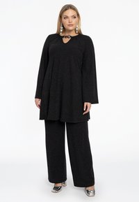 YOEK MIT KETTENDETAIL - Tunique - grey
