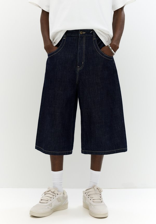 SUPER BAGGY - Jeans Shorts