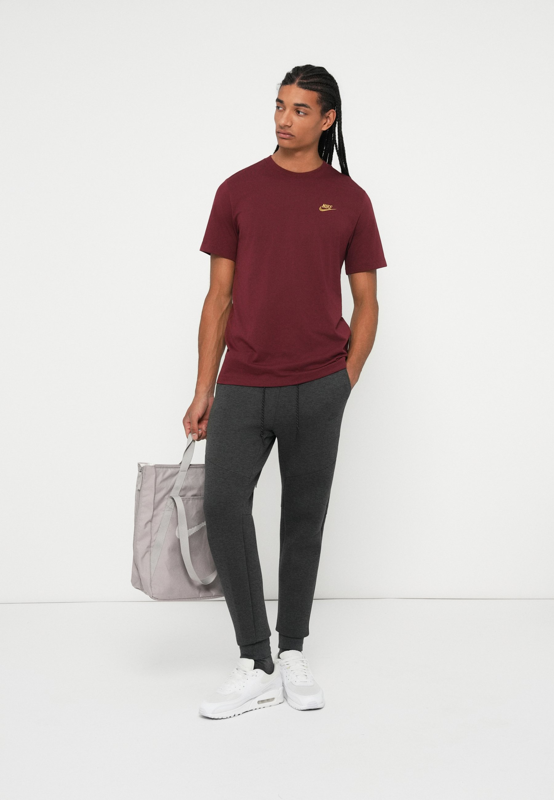 maroon and gold nike shirt