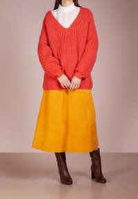 CLOSED Trui - coral