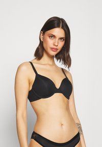 DKNY Intimates - DEMI BRA COMFORT - Underwired bra - black Thumbnail Image 1