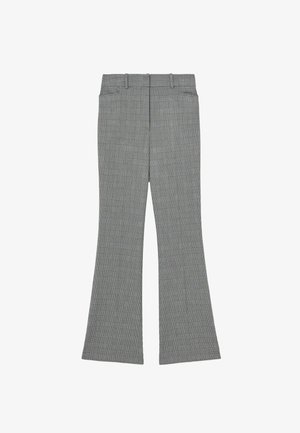 Pantalones de cuadros grises ajustados con piernas anchas y presillas para cinturón, mostrados planos sobre un fondo blanco.