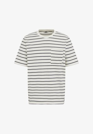 Fehér rövid ujjú ing fekete vízszintes csíkokkal és egy mellkasi zsebbel, amelyen azonos csík minta található, kerek nyakú gallér.