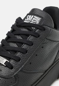 Steve Madden BRENT - Sneakers low - black