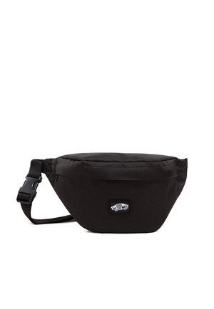 Schwarzer Stoffbauchtasche mit runder Form, einem einzigen Reißverschlussfach, verstellbarem Tragegurt und einem Vans-Logo-Patch auf der Vorderseite.