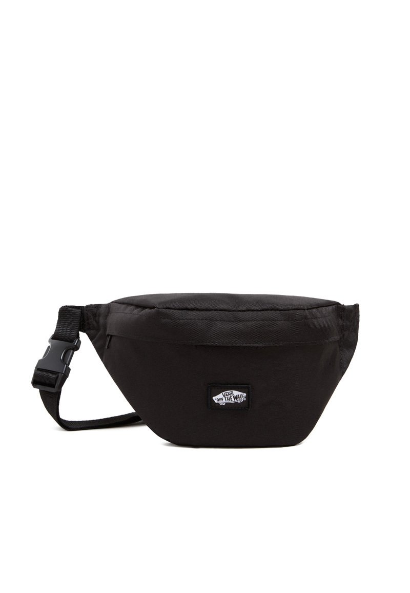 Schwarzer Stoffbauchtasche mit runder Form, einem einzigen Reißverschlussfach, verstellbarem Tragegurt und einem Vans-Logo-Patch auf der Vorderseite.