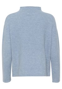 Světlomodrý svetr s dlouhými rukávy, vysokým kulatým límcem a volným střihem, zobrazený zezadu na bílém pozadí.