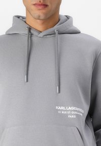 KARL LAGERFELD HOODY - Mikina - grey
