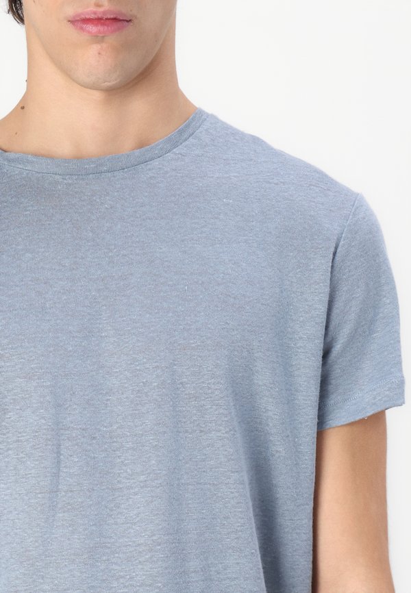 Basic T-shirt - flint4