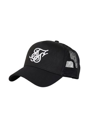 Sort baseballcap med buet skygge og hvide broderede stiliserede initialer på frontpanelet, med en netbagside for ventilation.