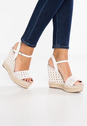 Maria Mare Sandały na obcasie