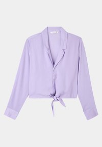 Camicia corta lilla con maniche lunghe, chiusura frontale a bottoni, colletto e dettaglio annodato all'orlo. Tessuto dalla texture liscia.
