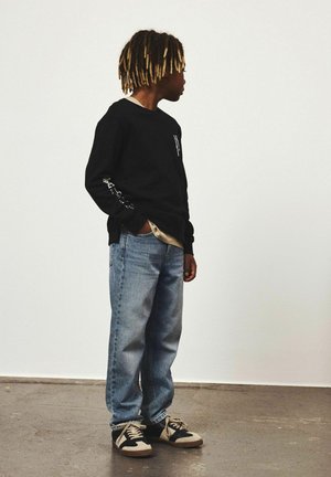 LOOSE FIT - Sweatshirt - black