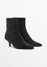 Classic ankle boots - grey