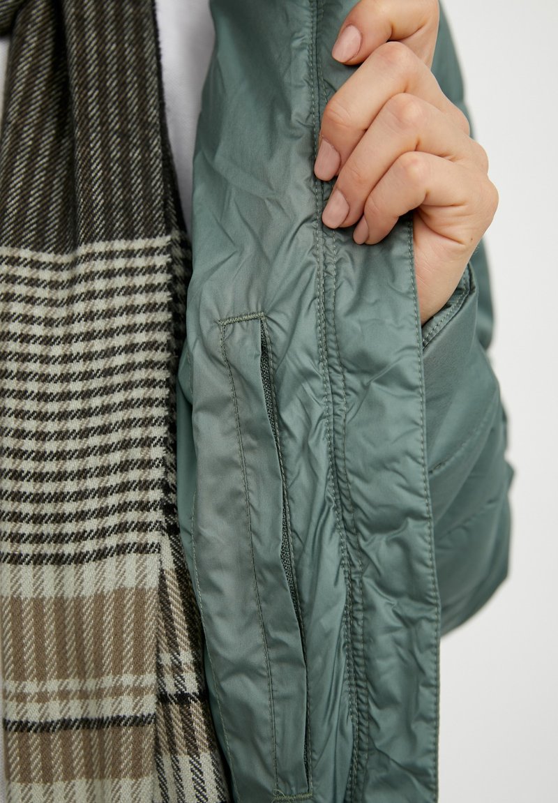 Damen Leichte Jacken | Finn Flare Übergangsjacke dark green/dunkelgrün - PQ24597 Damen Leichte Jacken | Finn Flare Übergangsjacke dark green/dunkelgrün - PQ24597