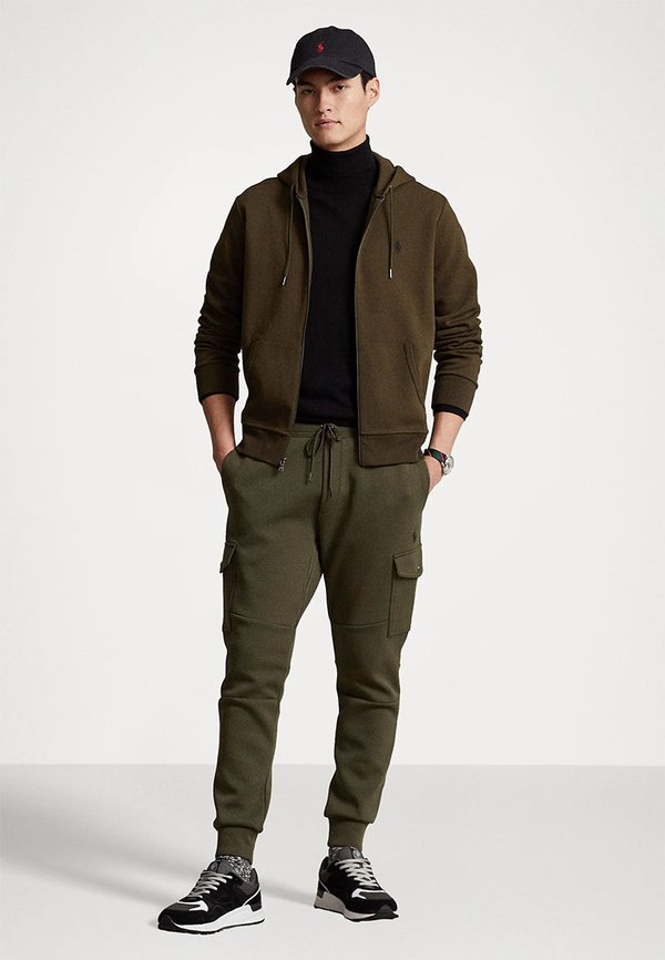 DOUBLE KNIT CARGO JOGGER PANT - Tracksuit bottoms - company olive4