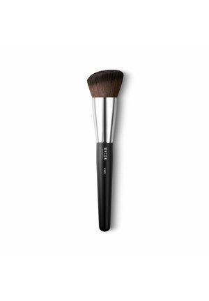 F132 OBLIQUE FACE BRUSH PENNELLO VISO PIATTO IDEALE PER APPLICARE CORRETTORI LIQUIDI ED IN CREMA - Pennelli trucco - black