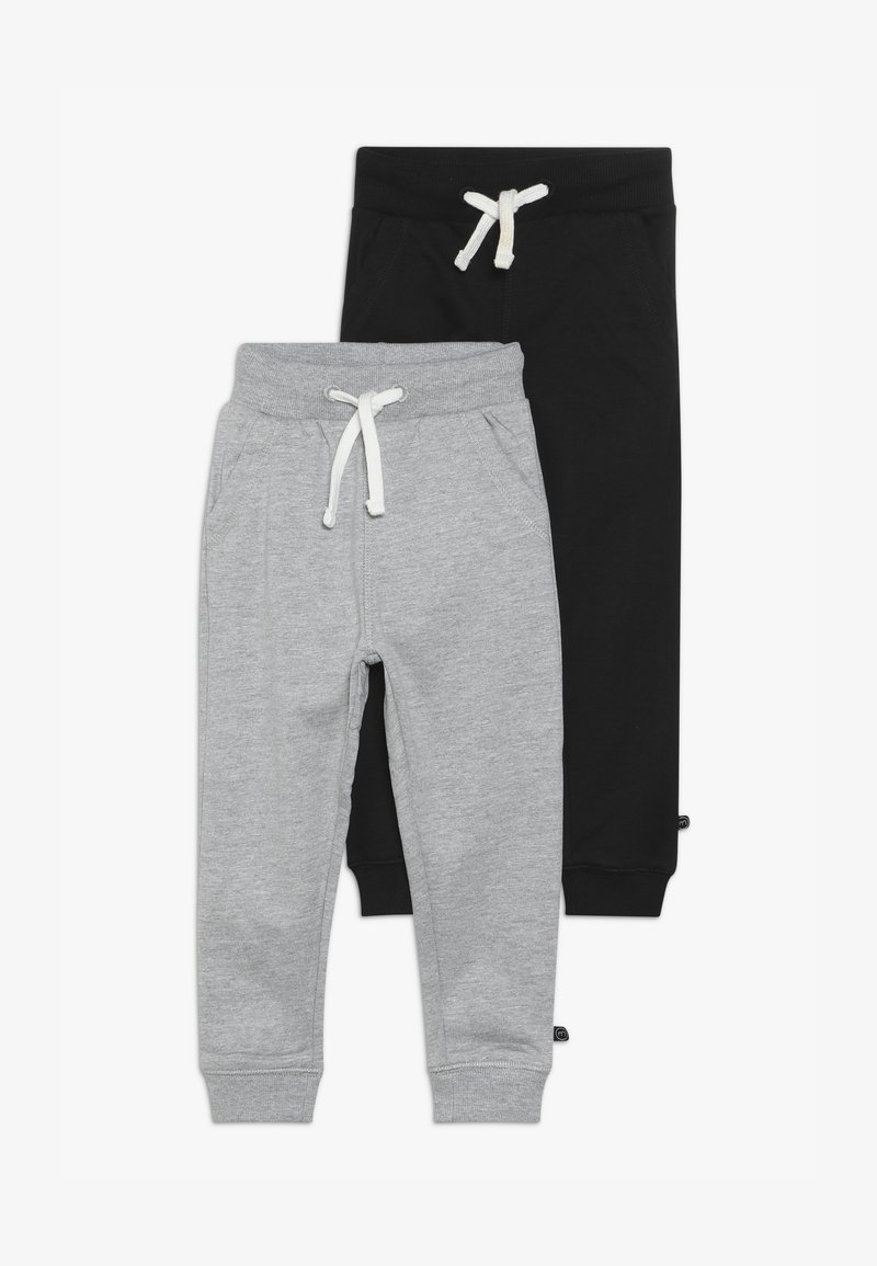 Twee paar joggers: één grijs met een tailleband met koord en zakken, één zwart met een vergelijkbaar ontwerp en geribbelde boorden.