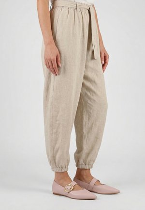 VENEZIA Baleríny s páskem - light pink