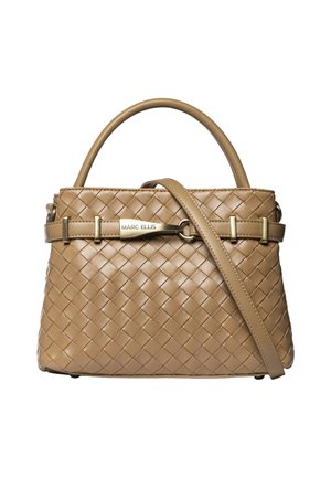 Borsa a mano in pelle intrecciata marrone chiaro con doppi manici, tracolla e targhetta metallica con la scritta Marc Ellis sul davanti.