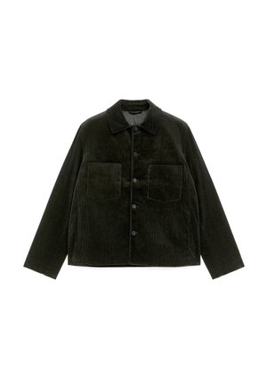 Dunkelgrüne Cordjacke mit Kragen, durchgehender Knopfleiste vorne, zwei Brusttaschen und langen Ärmeln. Weiche Textur mit vertikalen Rillen.