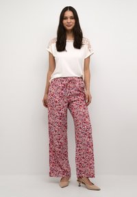 Cream CRROSINA - Pantalon classique - flower print